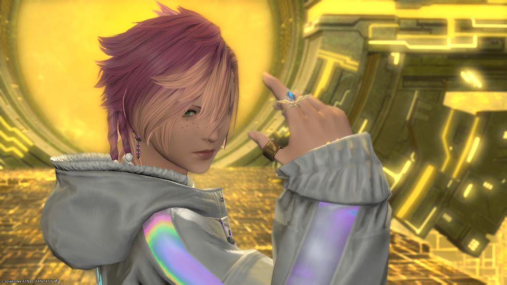 female hyur midlander in a silver holo hoodie with pink hair and peach highlights looking over her shoulder in front of a glowing gold portal. 