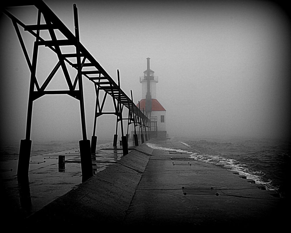 Black and white image of a lighthouse.