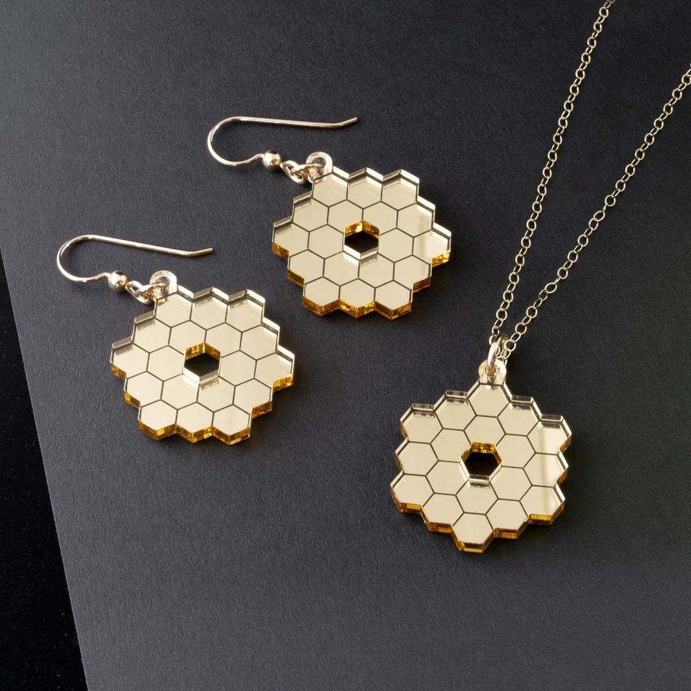 Jewelry inspired by the primary mirror of JWST