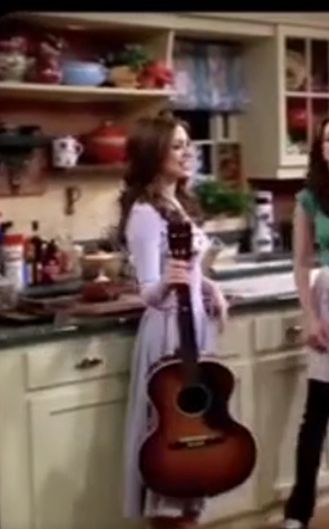 oh look she's right side normal again. AI !