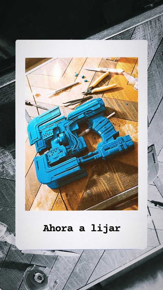 Unpainted 3D print of the Dead Space plasma cutter.