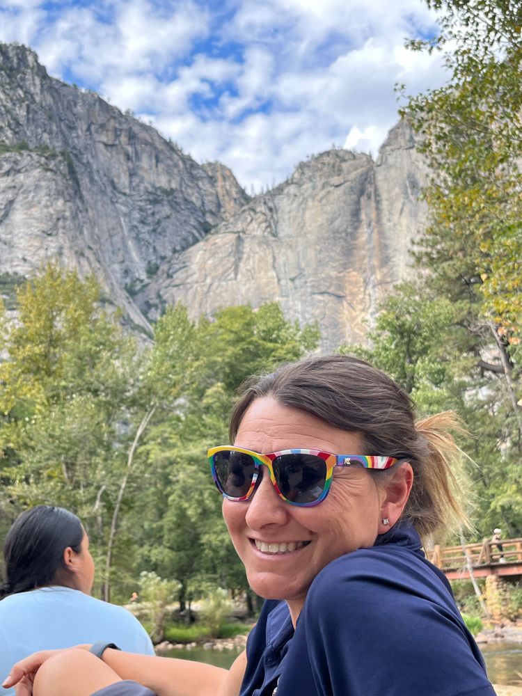 ¿field curious? program creator and Associate Director of the UC Merced Natural Reserves Dr. Jessica Malisch sports rainbow shades as a sign of inclusivity and silliness.