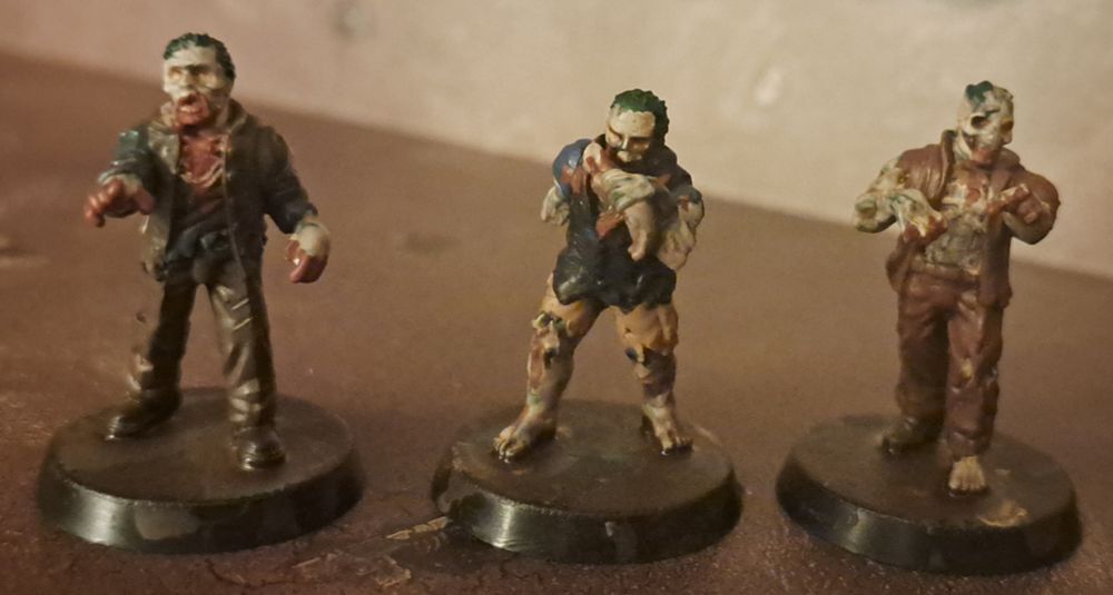 3 Zombies.