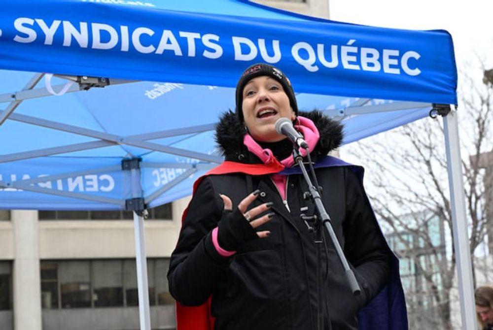 Garde en milieu familial: les syndiquées CSQ appelées à voter pour des moyens de pression