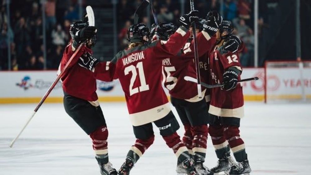 PWHL Montreal to break women's hockey crowd record as Habs home ice sells out in minutes | CBC News