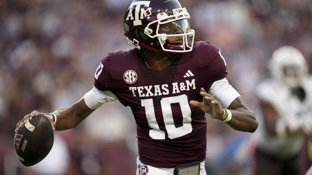 Reed throws two TD passes to help No. 25 Texas A&M outlast Bowling Green 26-20