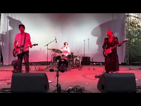 The Raveonettes - Remember @schellraiser89318 6/01/2024 @theraveonettes