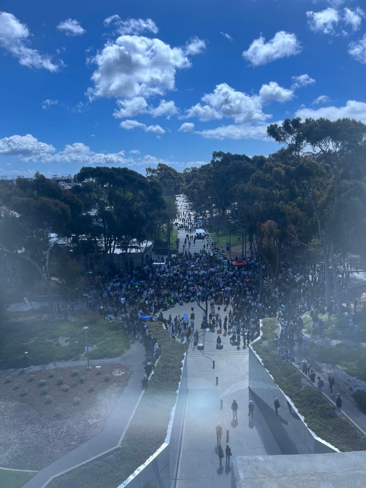 Stand up for rally at UCSD from the library