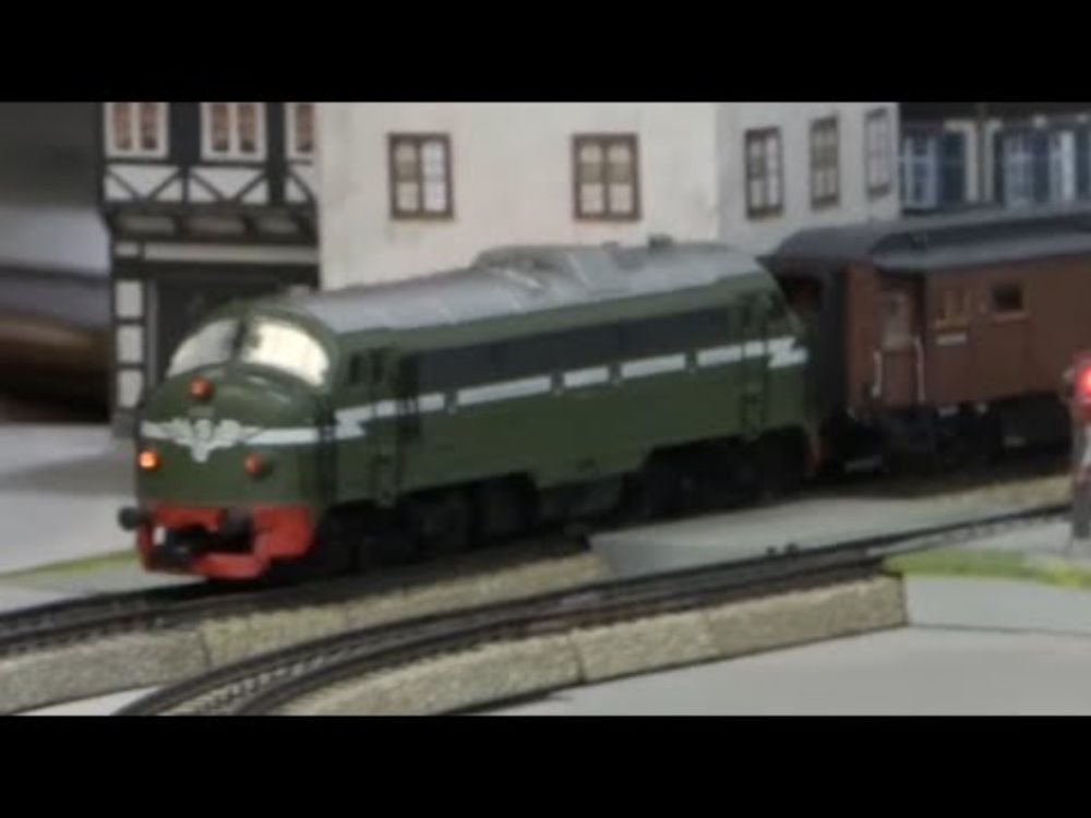 Märklin 3137 & NMJ Wooden Bo3c, WLAB01A, BE03a, BFo2C - Trial Run
