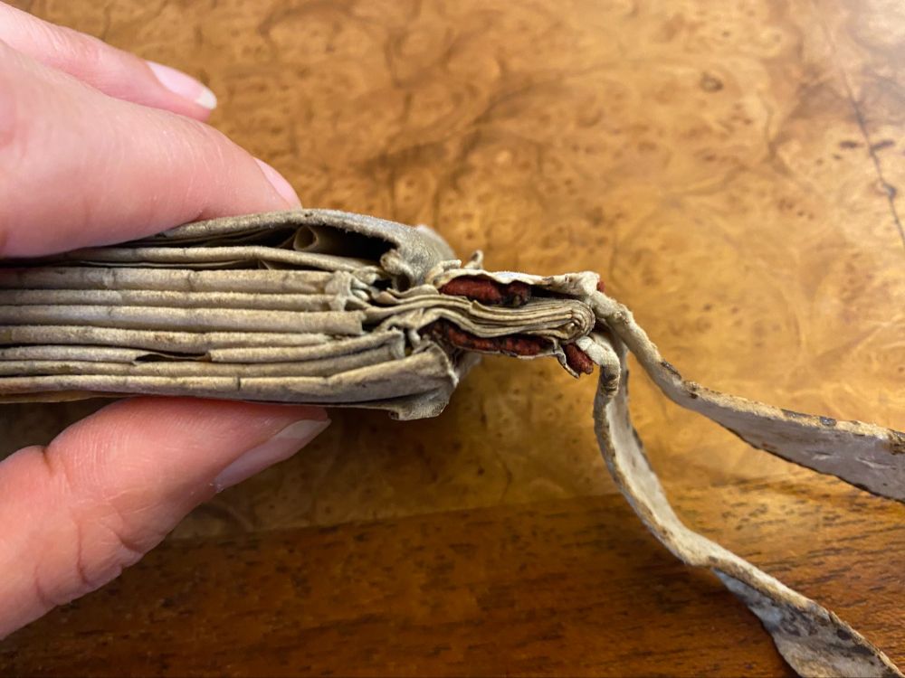 Almanach de poche plié