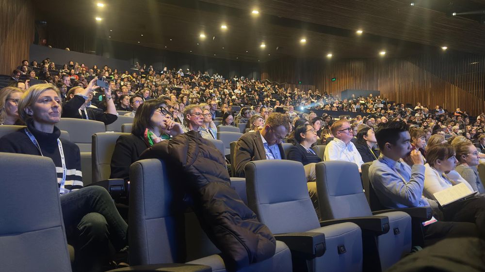 A full house in the Pyrmont Theatre at the International Conference Centre Sydney for the ANZSGM 2025 Annual Scientific Meeting (“Illuminating Dementia”). 