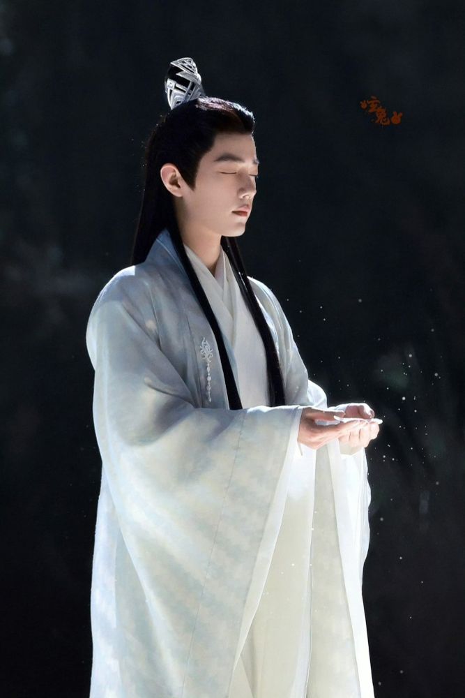 Xiao Zhan as Shi Ying in The Longest Promise 