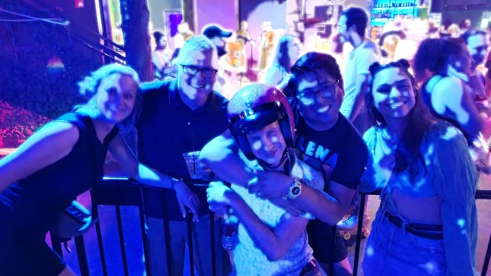 First and last time skating 🙅🏽🛼