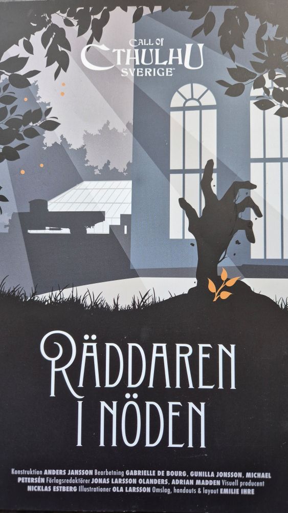 Omslag till Call of Cthulhu Sverige-scenariot Räddaren i Nöden av Anders Jansson. En hand sträcker sig upp ur marken mes ett månskensdränkt stadslandskap i bakgrunden