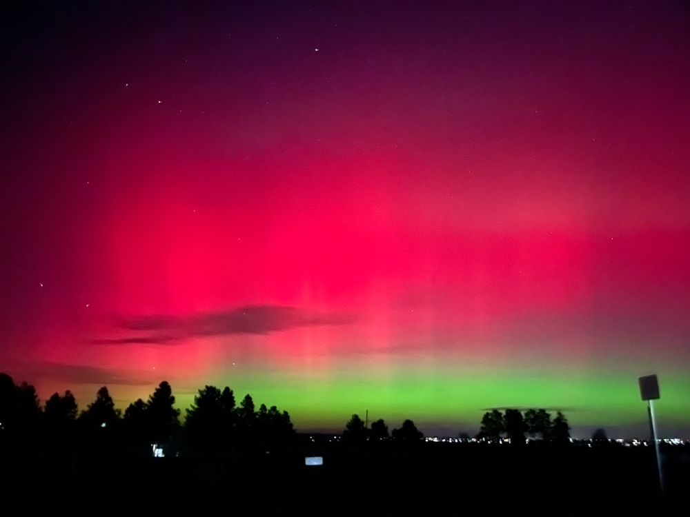 A vivid aurora borealis