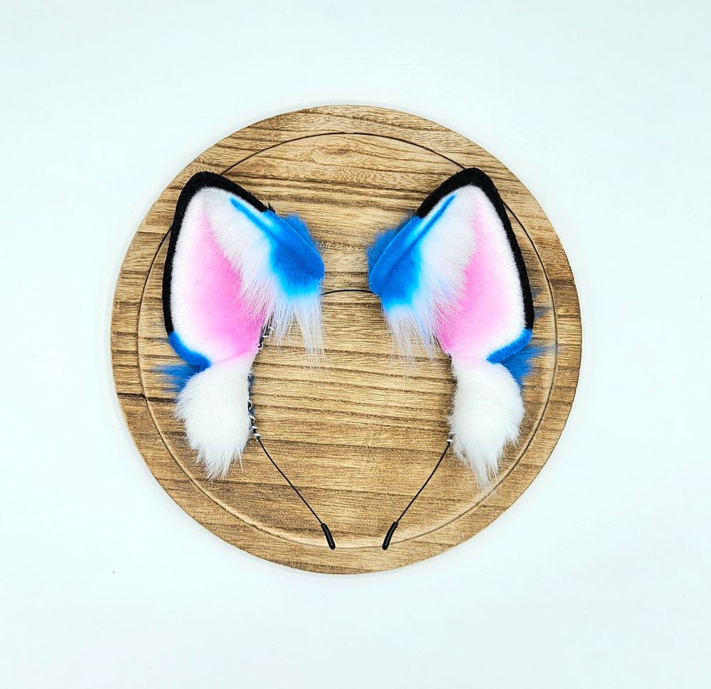 Front of faux fur Derpy inspired tiger ears