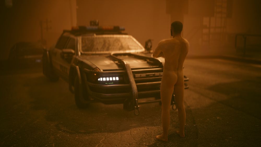 Cyberpunk2077スクショ 全裸でパトカーの前に立つ