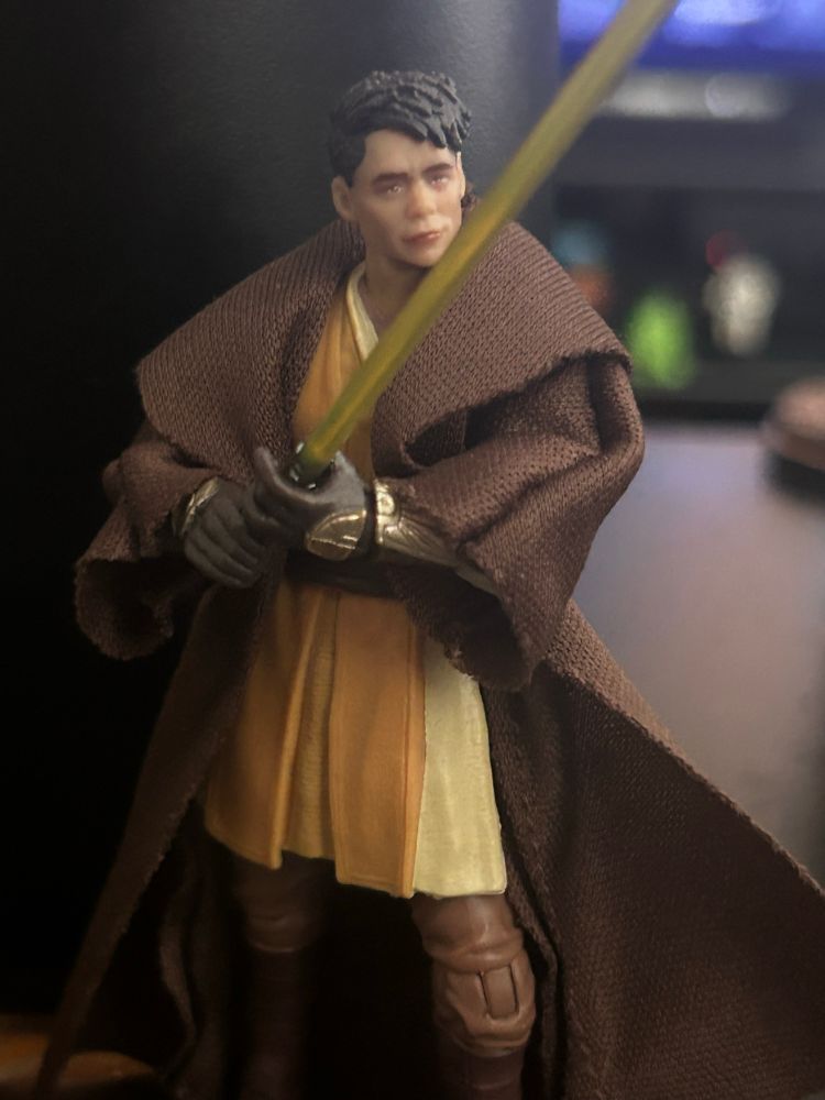 Vintage Collection Yord action figure, posed with lightsaber ready for battle after a very comprehensive briefing