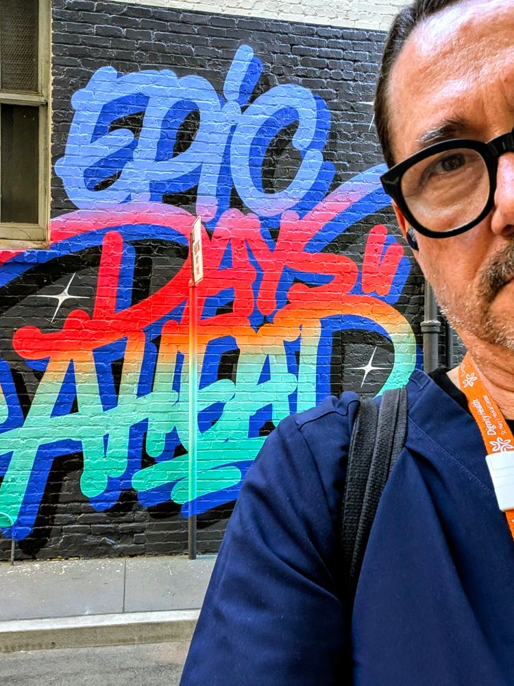 "EPIC
DAYS
AHEAD"
mural
Claude Lane
San Francisco 