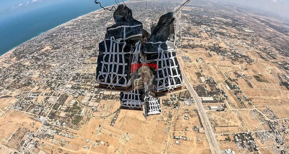 🇵🇸🇩🇪🇦🇪🇧🇪🇫🇷🇯🇴🏥  For the third consecutive day, several countries—including France, Germany, Jordan,  United Arab Emirates, and for the first time  Belgium—have airdropped approximately 136 tons of food, water, and other humanitarian aid into both the northern and southern Gaza Strip.