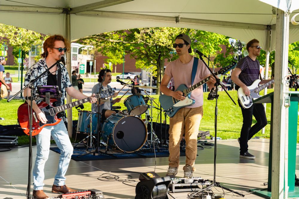The band “Checks & Exes” performing on SUNY brockport’s campus.