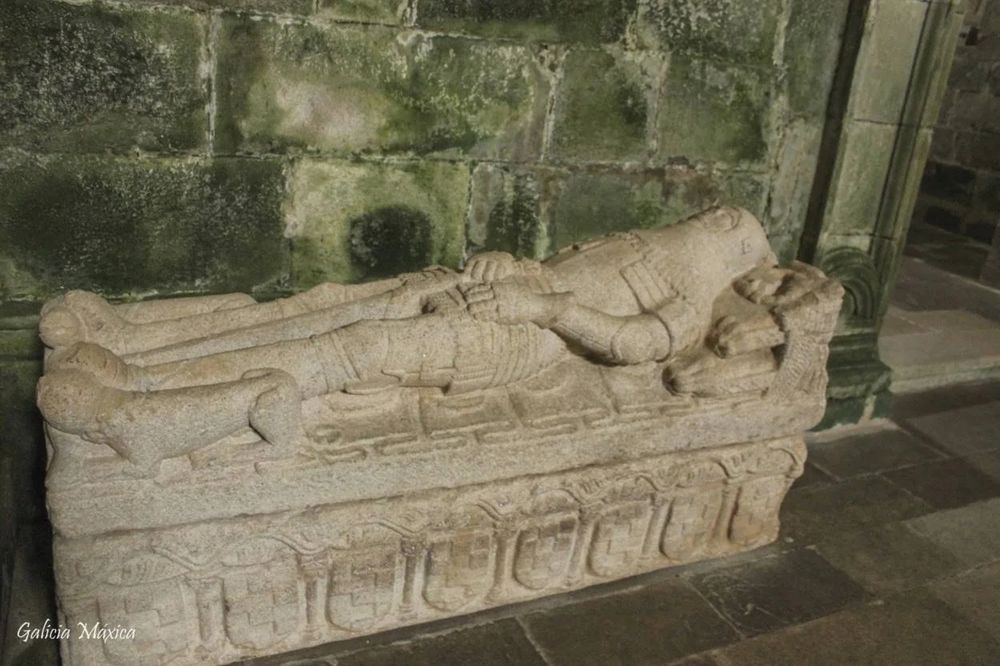 rimanic sarcophagus of an unknown knight in Sobrado dos Monxes.