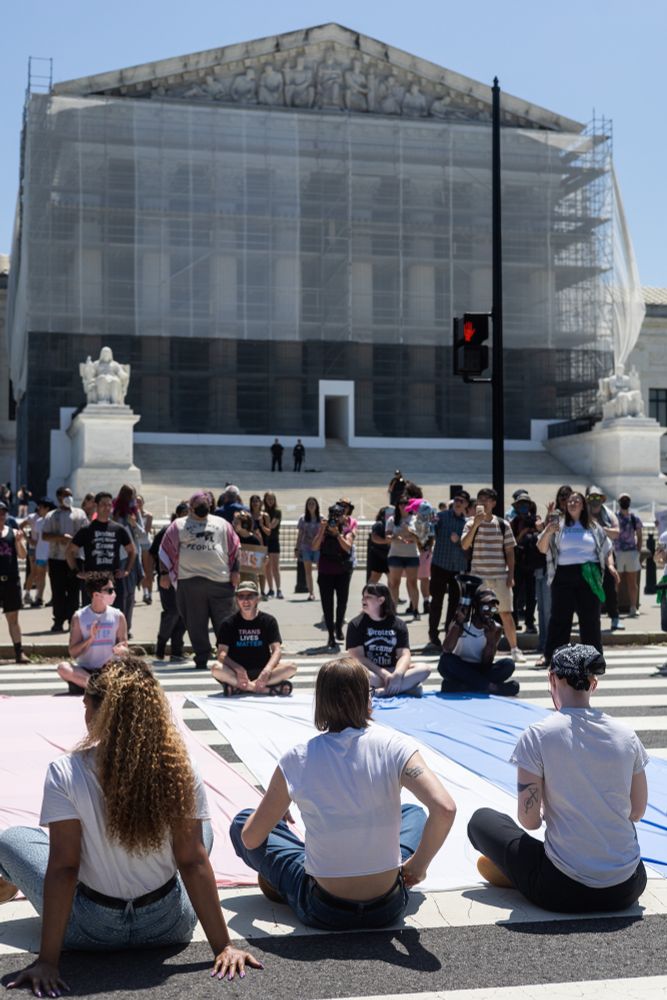 Protestors occupying street in front of SCOTUS