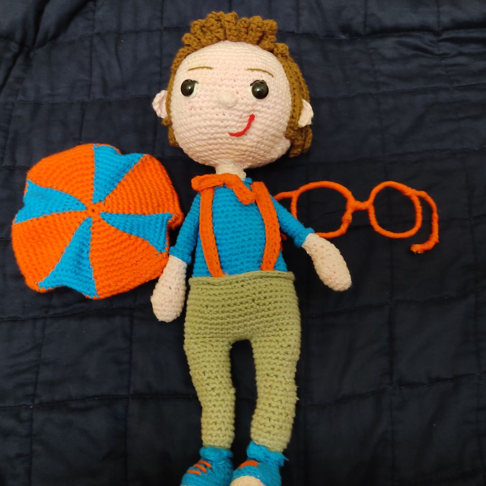 Amigurumi of a cartoon character Blippy