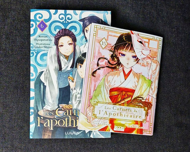 A picture of the Apothecary Diaries novel #6 and manga #15 in french.