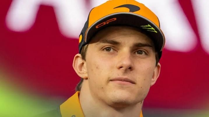 گونتر اشتاینر می‌گوید اگر اسکار پیاستری قهرمانی جهان را نگیرد، ممکن است مک‌لارن را ترک کند. این اظهارات گمانه‌زنی‌های نقل‌وانتقال را شدت داده، با وجود قرارداد چندساله تا ۲۰۲۸. افت فرم پس از سنگاپور هم ذکر شده؛ هنوز هیچ انتقالی تأیید نشده. #F1