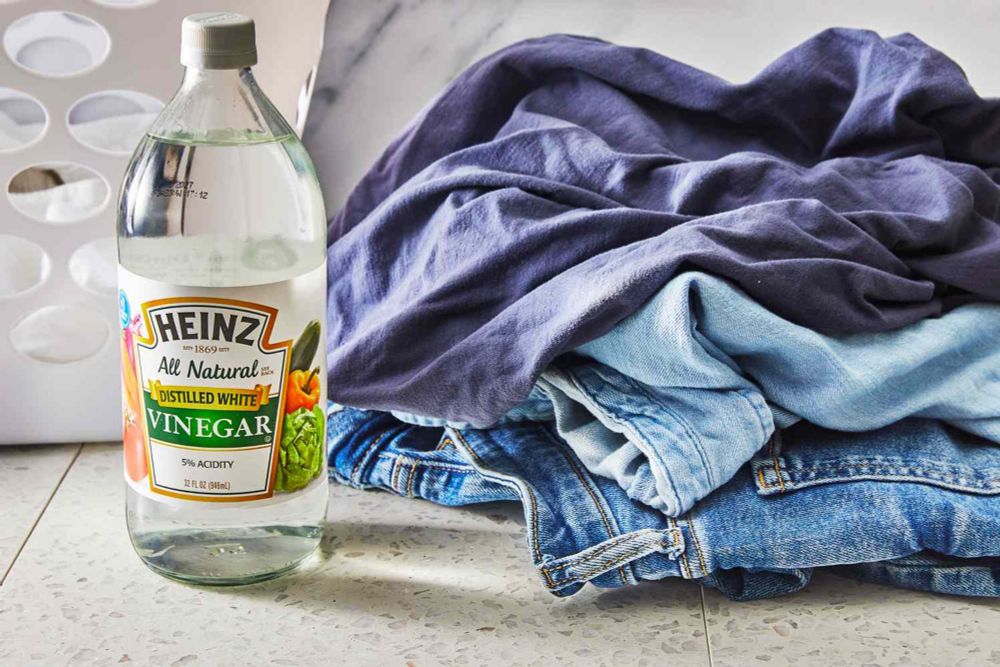 Yes, You Can Use Vinegar In The Laundry – Here's How