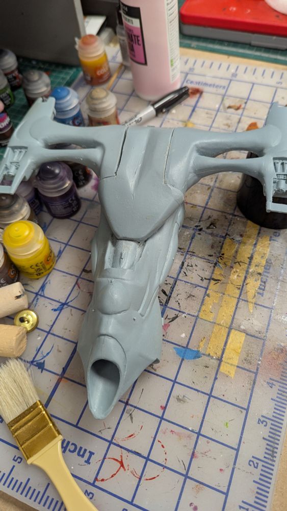 Gaps in the wings and shoulders 