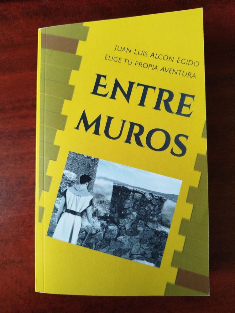 Librojuego con trasfondo histórico.