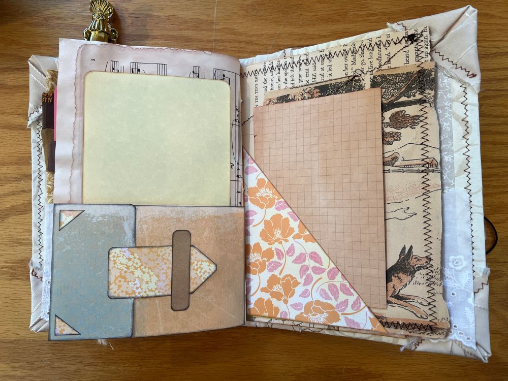 Inside - flap/pocket and corner tuck