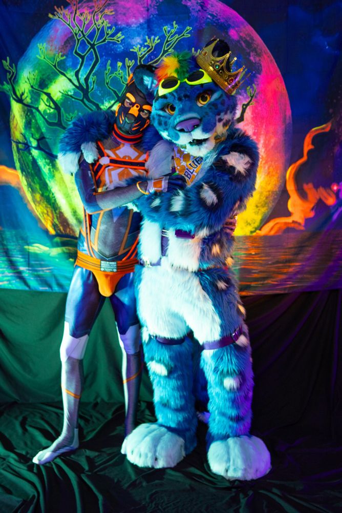 Akamai and Bluefire posing.