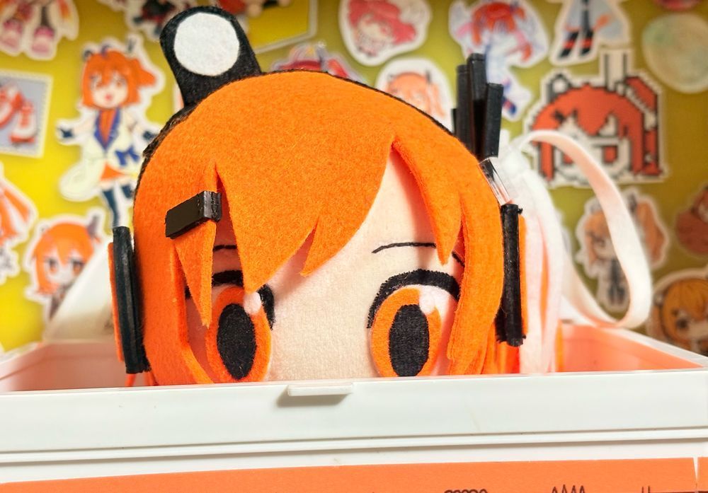 格納庫から呼びかける足立ぬい