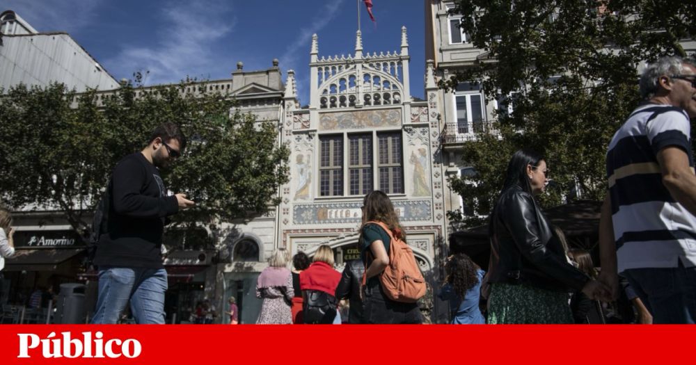 Livraria Lello quer construir elevador e miradouro com 21 metros de altura