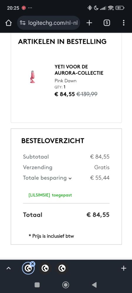 Purchasing page for a pink Yeti Logitech mic of which the price has been reduced by 55,44€ and now only costs 84,55€ with code LILSIMSIE applied (and Black Friday reduction on top)