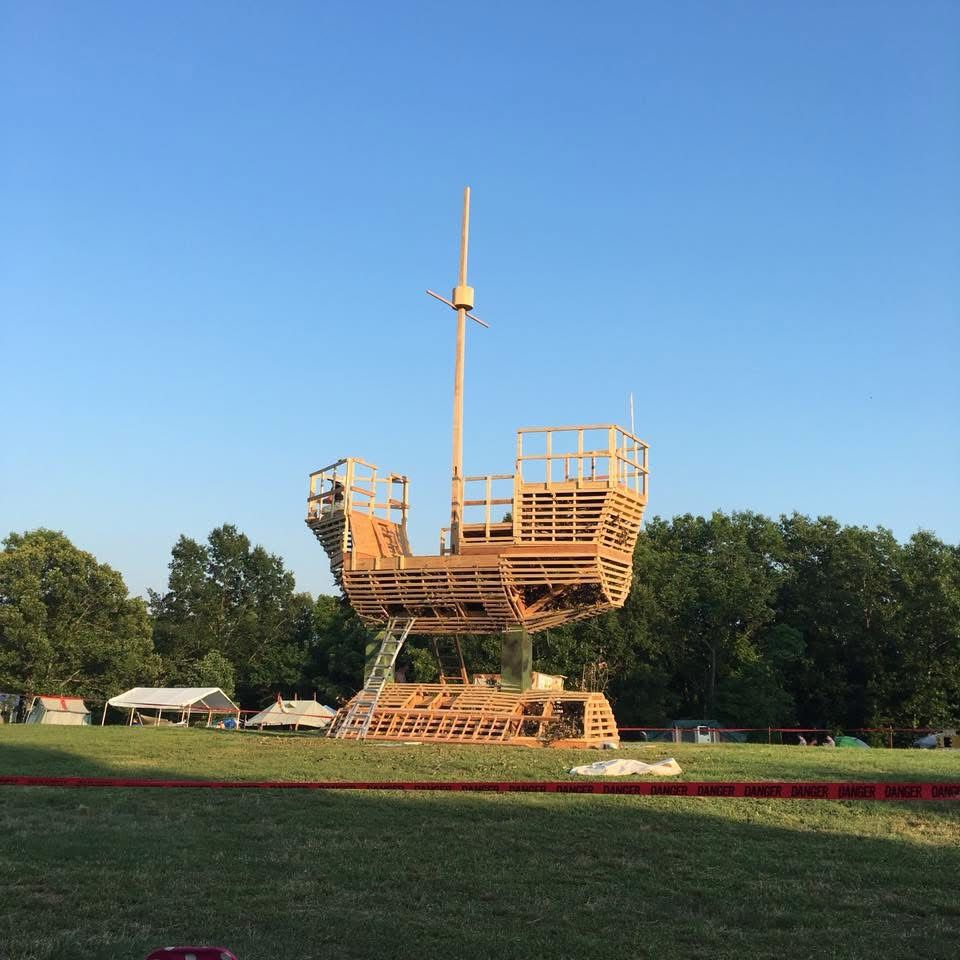 This pirate ship hovers off the ground a full story to mimic the optical illusion of Fata Morgana which was the theme for that year. 