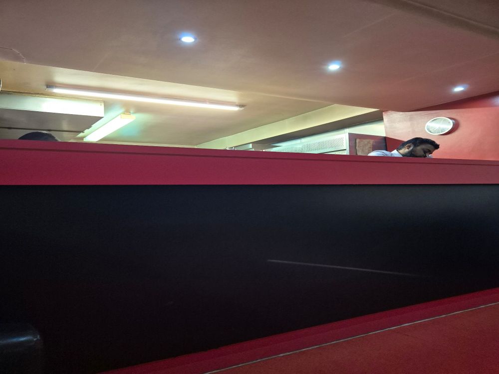 Picture of curry house interior 