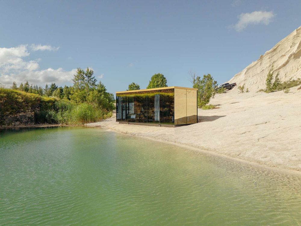 Un lingot d’or dans la nature : découvrez la Golden House, la #tinyhouse de luxe de 26 m2