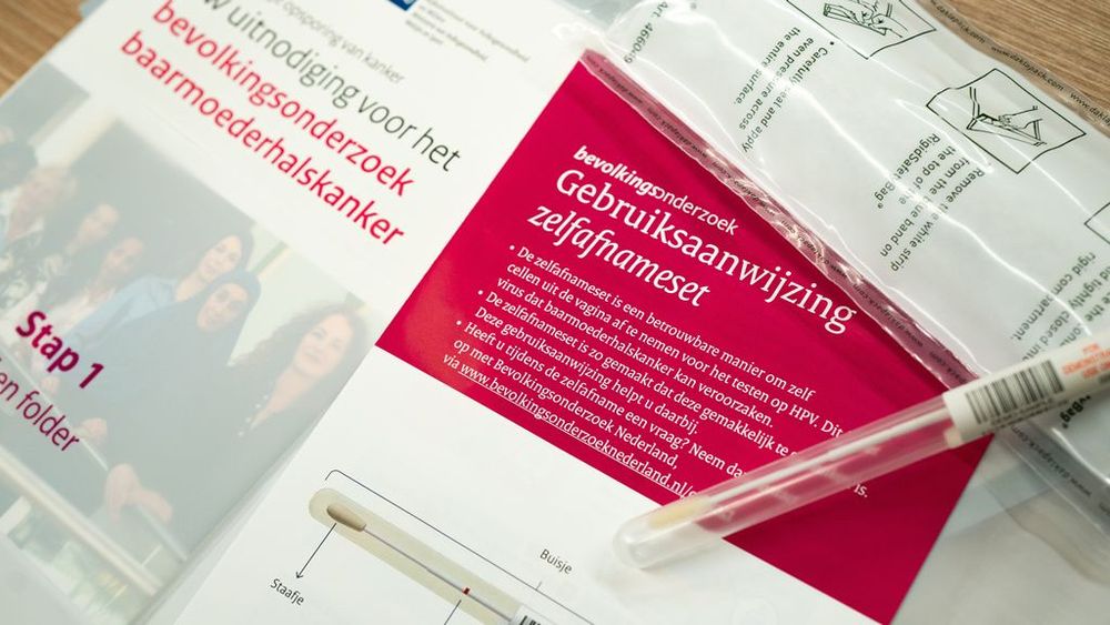 Internetcriminelen hebben privégegevens van 485.000 deelnemers aan het bevolkingsonderzoek voor baarmoederhalskanker gestolen. Wat voor risico ze lopen, is nog onbekend.