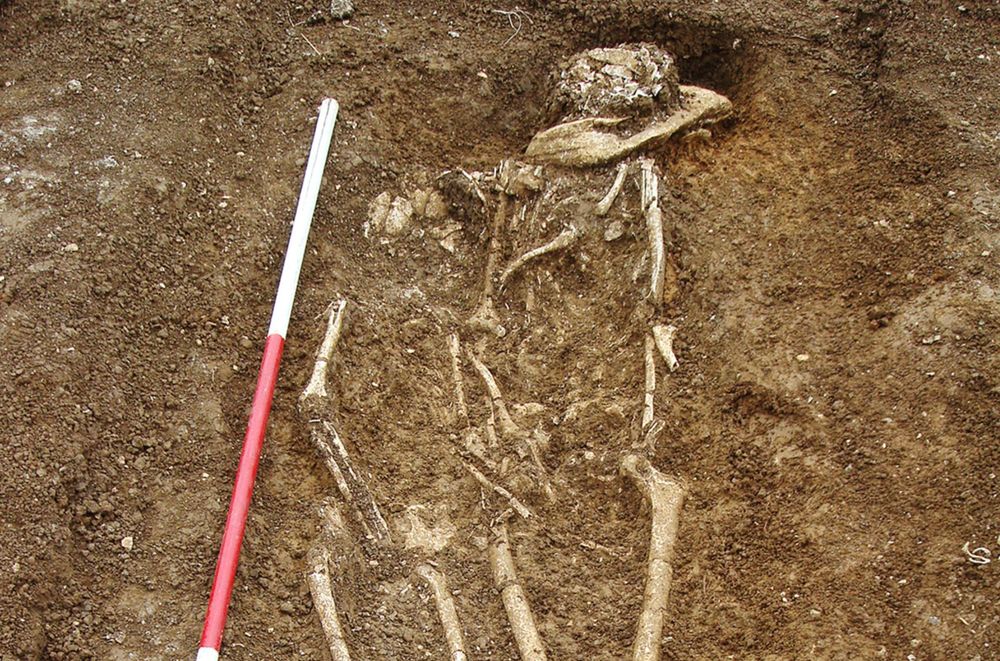 Despite bearing remarkably far-flung genetic origins, a girl and young man were buried just like their peers
