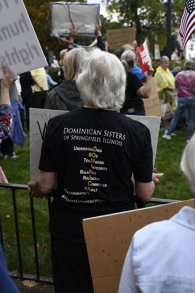 No Kings 10/18/25 - Springfield, Illinois
Favorite Signs