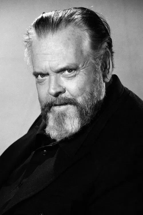 Orson Welles looking beardy and handsome 