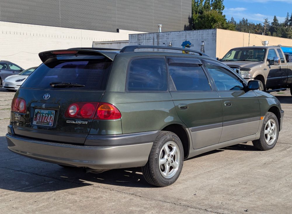 Rear three quarters photo of the Toyota Calinda