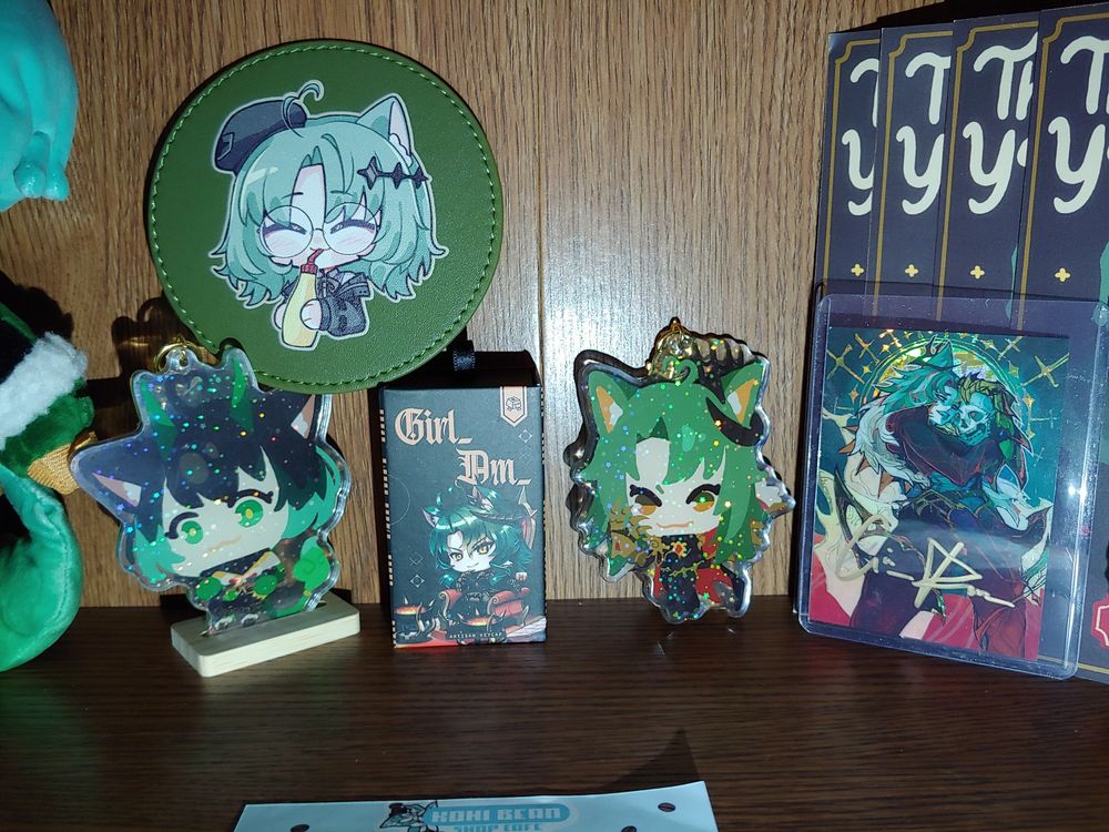 Girl_DM_ oni keychain, coaster, keycap, villainess, holographic card
