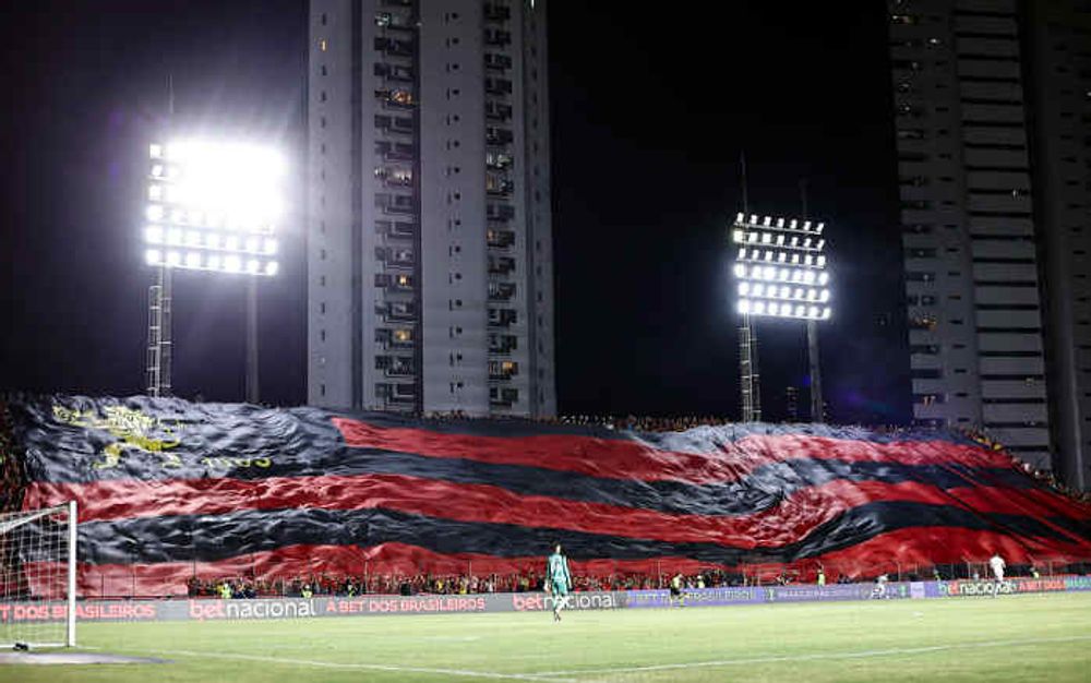 Sport reabre a Ilha do Retiro com vitória sobre o Ceará aos 48 do 2º tempo; gordura no G4