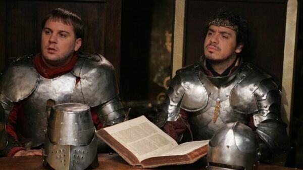 Photo de Karadoc et Arthur dans Kaamelott 