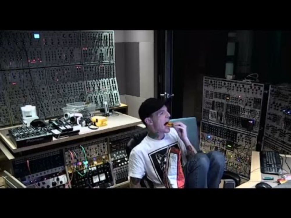 Deadmau5 shows off his new Modular Synths